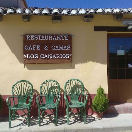 Los Canarios Calzadilla de la Cueza Exterior foto