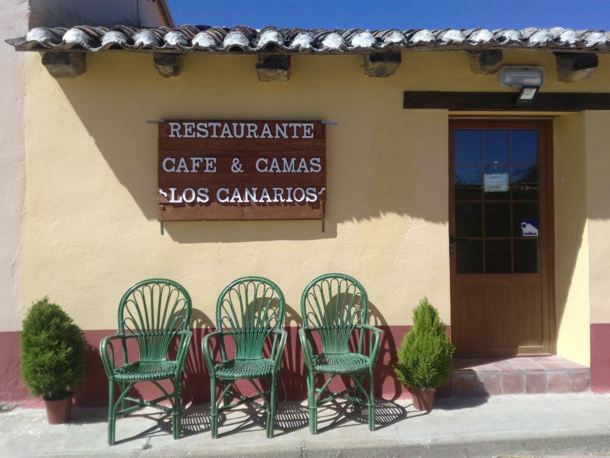 Los Canarios Calzadilla de la Cueza Exterior foto