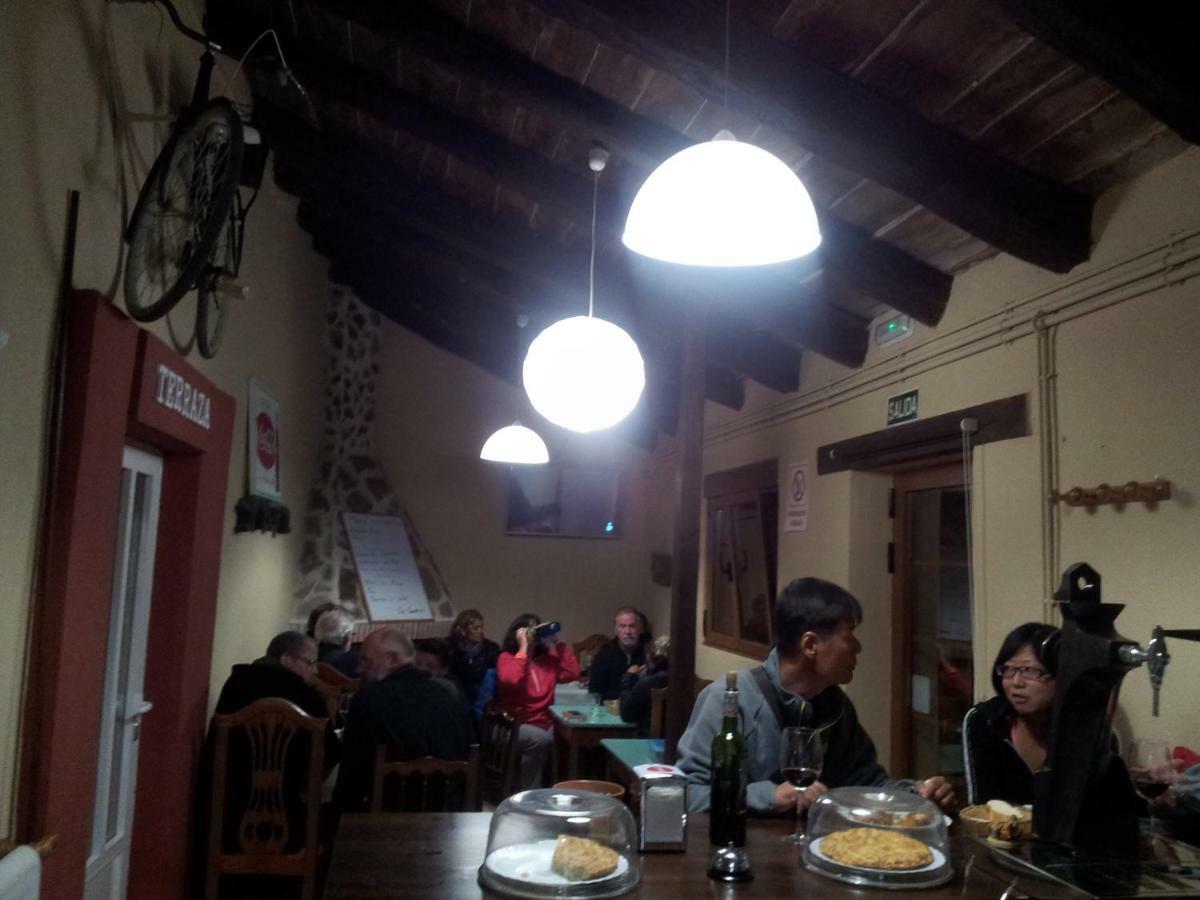 Los Canarios Calzadilla de la Cueza Exterior foto